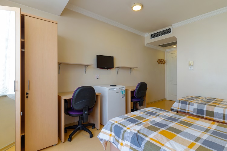 Anıtkent Kız Yurdu, kız yurdu, öğrenci yurdu, güvenli kız yurdu, konforlu yurt, üniversite yurdu, kız öğrenci yurdu, modern yurt, yurt konaklama, yurt odaları, öğrenci konaklama, yurtta yaşam, yurt hizmetleri, öğrenci yurtları, kampüse yakın yurt, yurt fiyatları, yurt rezervasyonu, kız yurdu kayıt, yurt başvurusu, yurt imkanları, öğrenci sosyal yaşam, güvenli yurt ortamı, öğrenci dostu yurt, yurt yemek hizmeti, yurt odası seçenekleri, tek kişilik yurt odası, çift kişilik yurt odası, üç kişilik yurt odası, yurt temizlik hizmeti, yurt etkinlikleri, yurt spor alanları, yurt kütüphanesi, yurt çalışma salonu, 24 saat güvenlik yurt, yurt personeli, uygun fiyatlı yurt, yurt sosyal imkanlar, kız öğrenci konaklama, öğrenci yurdu avantajları